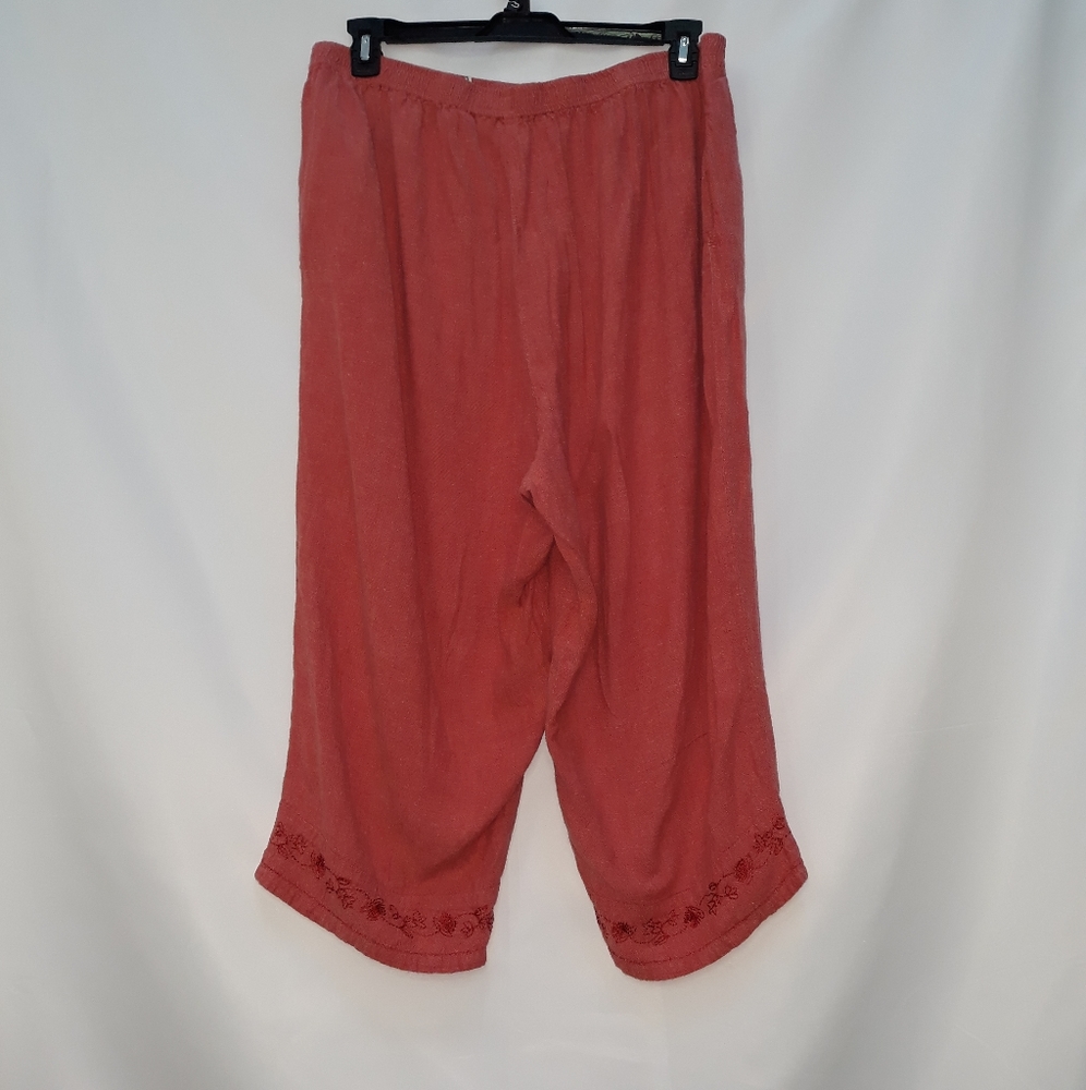 Plus size capris
